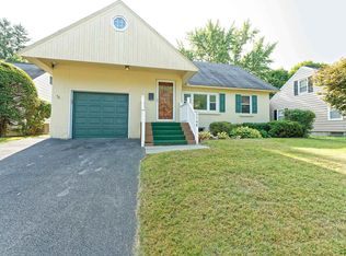 1146 McClellan St, Schenectady, NY 12309