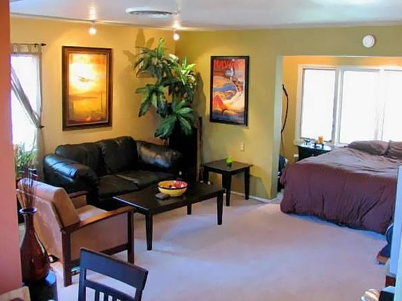 3rd image of 2068 Alameda Way #D