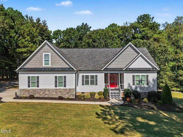 240 Blue Pond Rd, Clayton, NC 27520