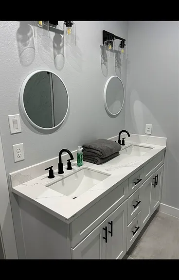 305 Kelly Ln — Photo 4
