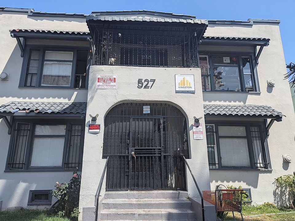 1st image of 527 W 46th St #203A