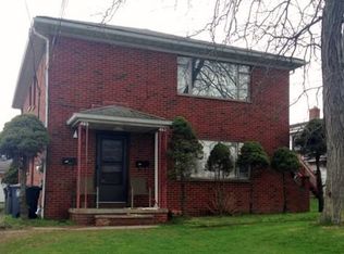 465 Treeside Dr, Akron, OH 44313