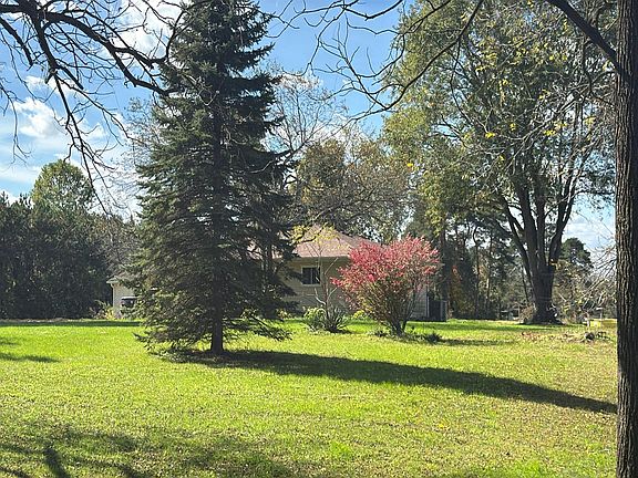 2nd image of 3685 Morrice Rd
