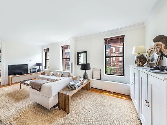 3rd image of 509 W 122nd St APT 22