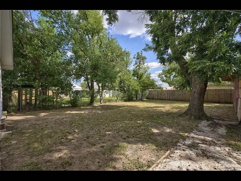 3008 NW 28th St #3008 — Photo 29