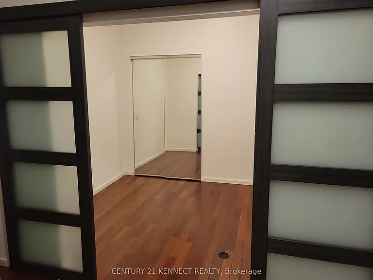 181 Augusta Ave #2 — Photo 14