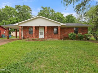 900 Grady Ave, Yazoo City, MS 39194