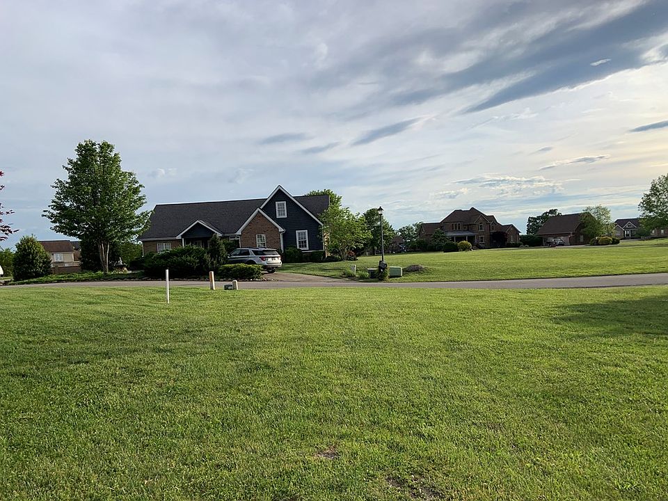 2nd image of C35 Crestwood Dr