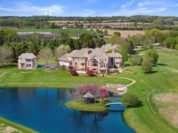 N84W36411 Riverwood LANE, Oconomowoc, WI 53066