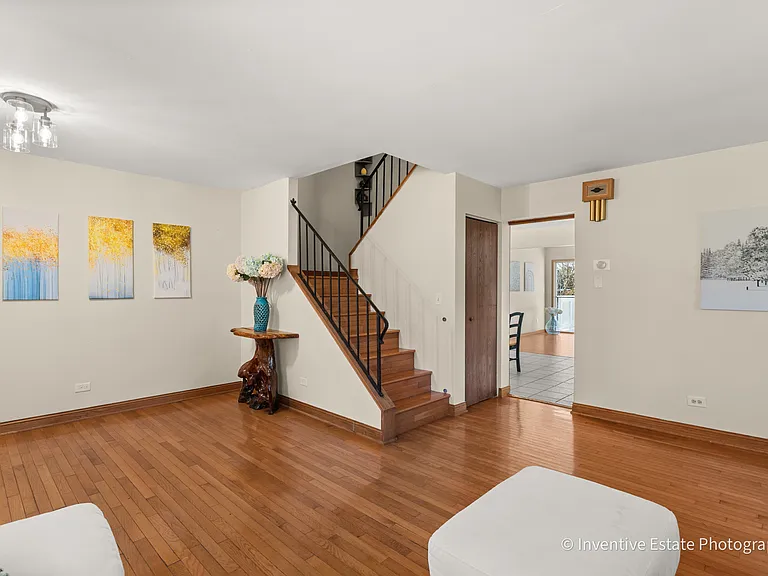 3128 Quincy Ln — Photo 8