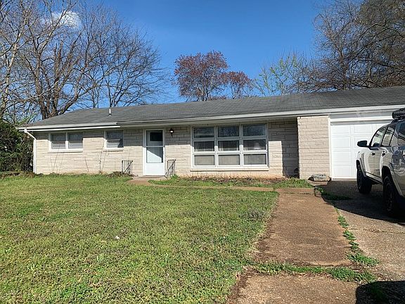 2nd image of 140 Dogwood Dr