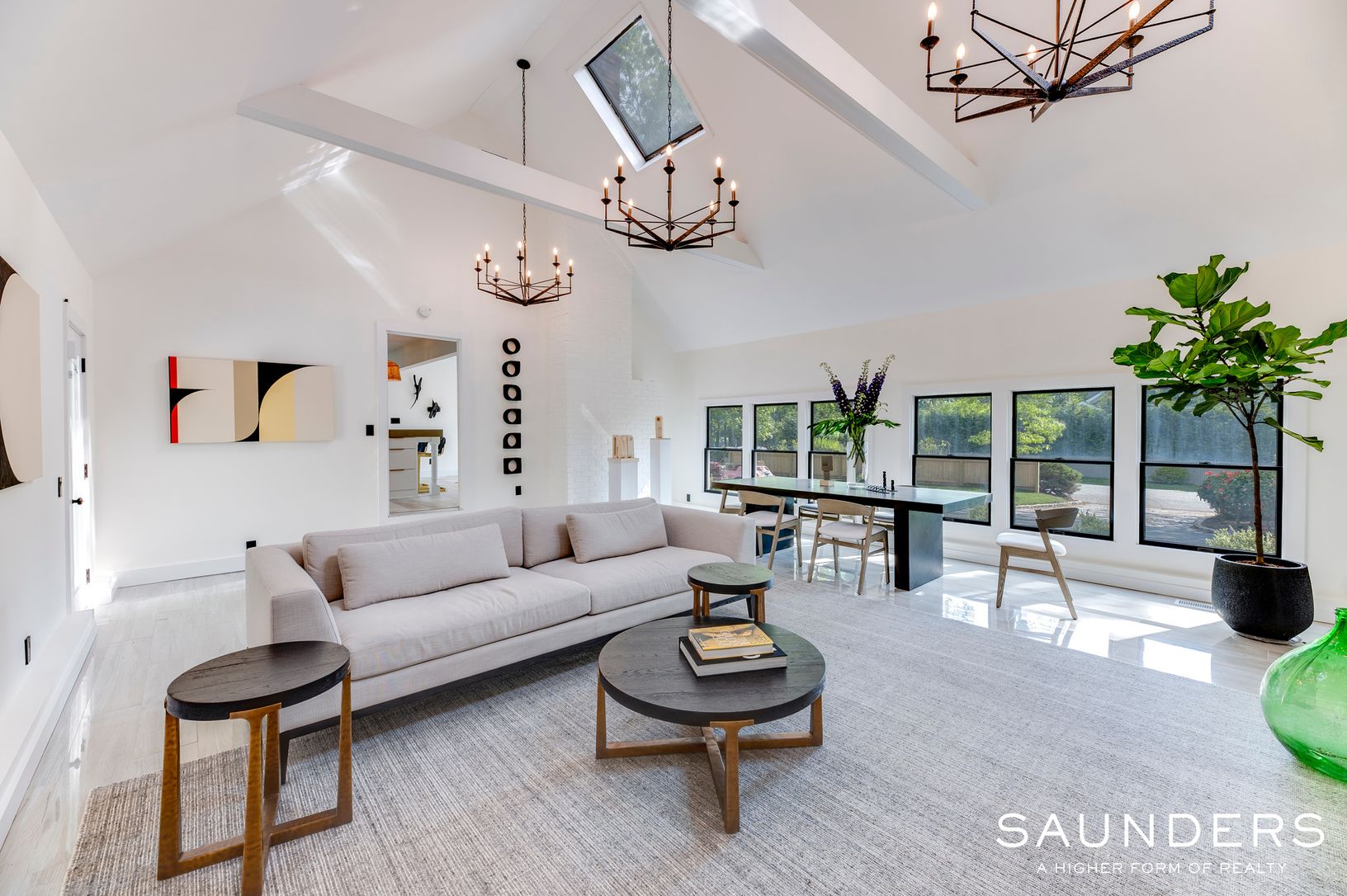  Beautifully renovated Hamptons Cape. 4 bedrooms on 3 levels with large yard and new custom pool!