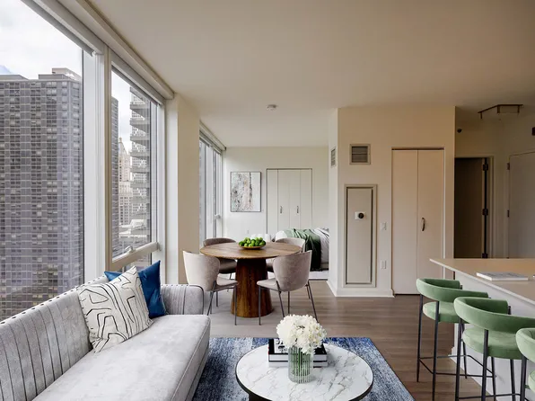 500 Lake Shore Drive