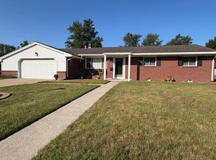 450 College Park Dr, Adrian, MI 49221