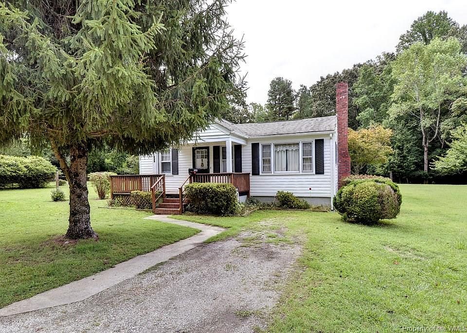 1st image of 126 Mimosa Dr