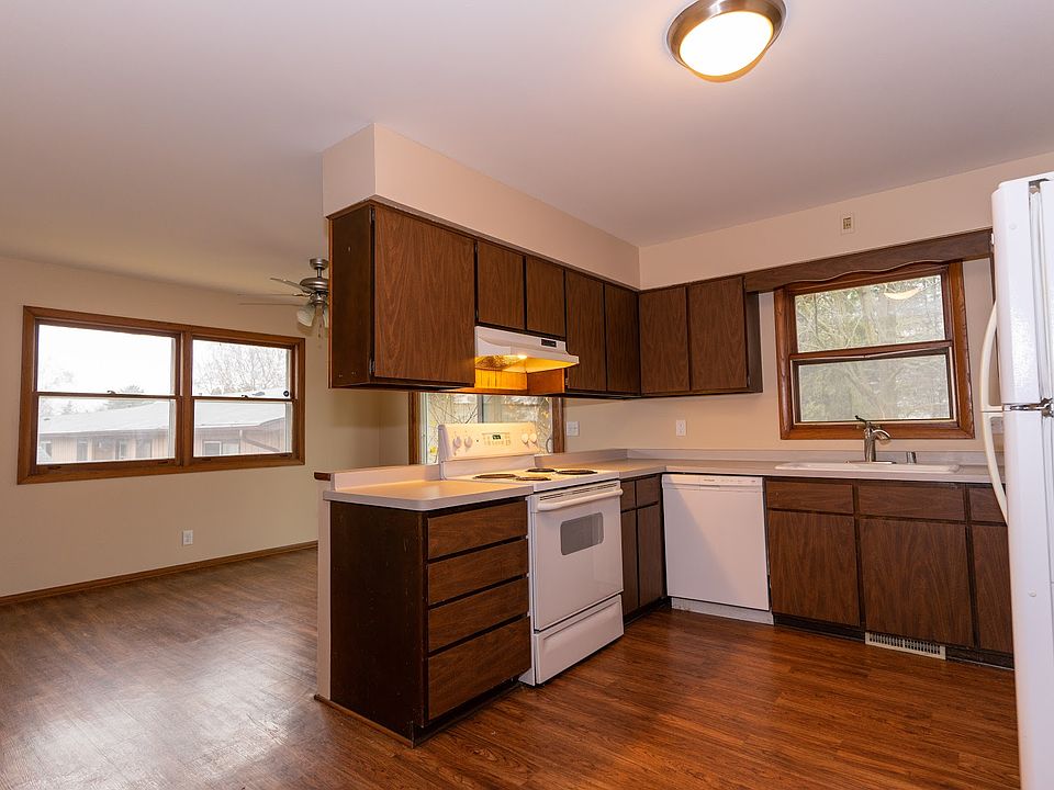 20012017 Wyoming Ave Sun Prairie, WI, 53590 Apartments for Rent Zillow