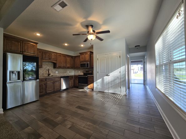 140 Roller Ct