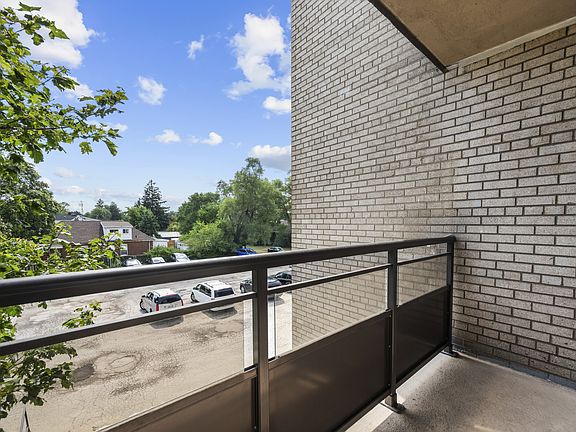 5th image of 370 Concession St #1513893