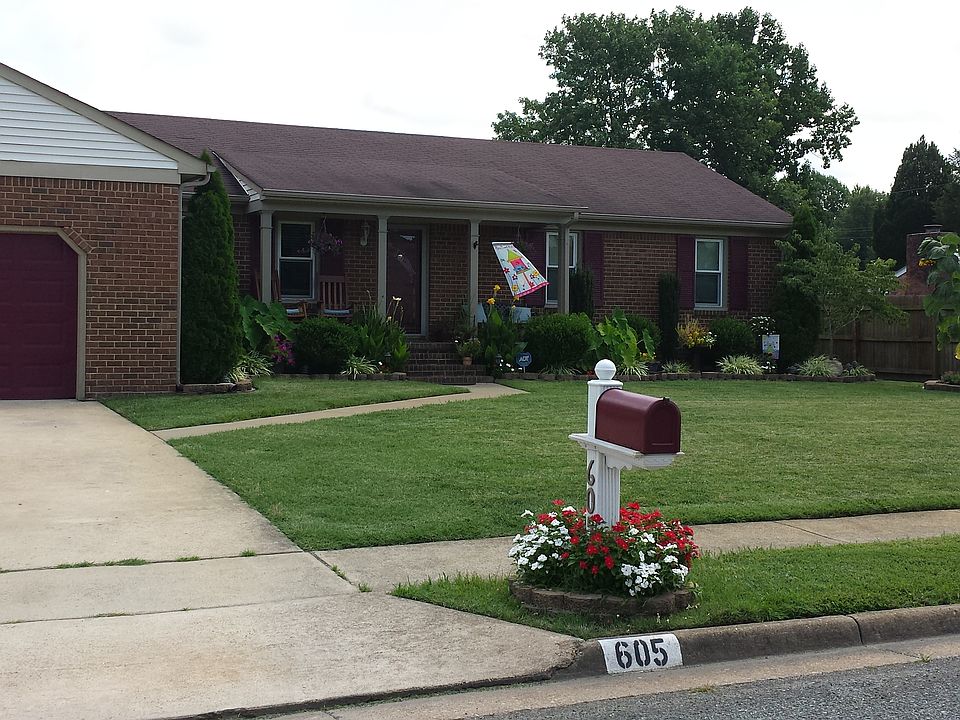 1st image of 605 Baywood Trl