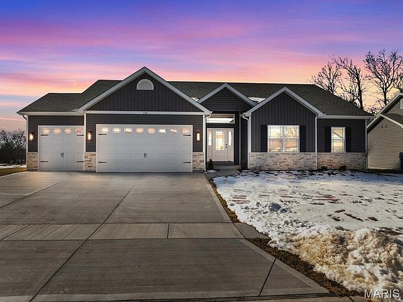 2nd image of 114 Timber Wind Dr