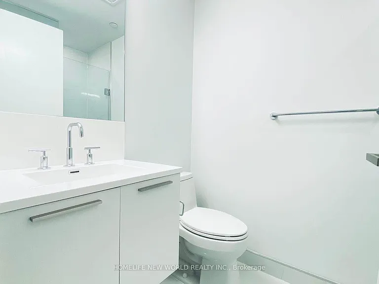 3 Gloucester St #913 — Photo 12