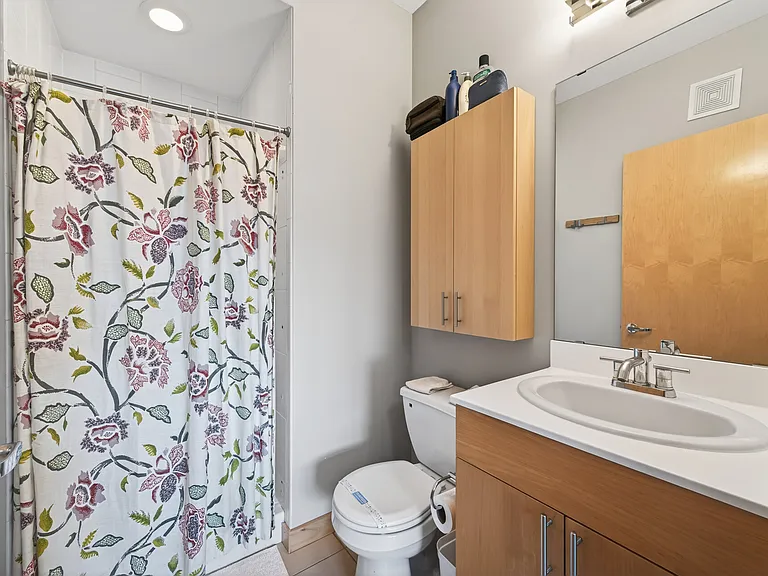 9 W Franklin Ave #306 — Photo 28