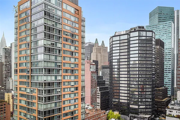 Sold by William Raveis Real Estate | media 13