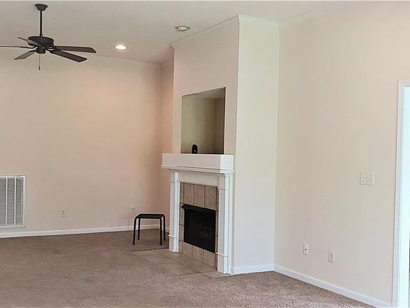 3rd image of 9740 Empress Blvd