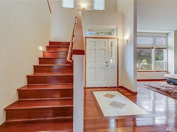 2nd image of 1002 NW Calypso Cir