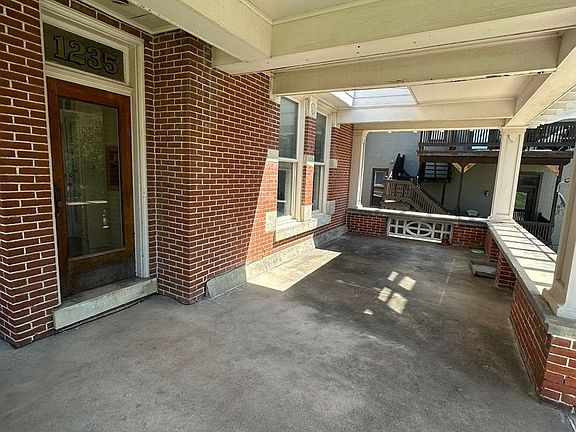 2nd image of 1235 Maine St #1