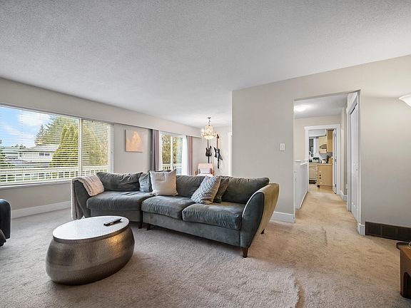 5th image of 3580 Bargen Dr