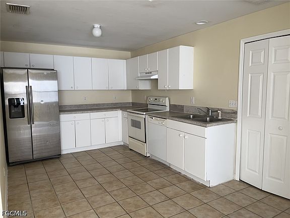 2nd image of 2424/2426 Ted Ave S