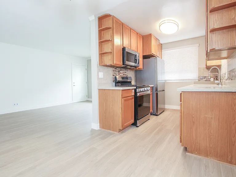 3736 Inglewood Blvd #C3 — Photo 4