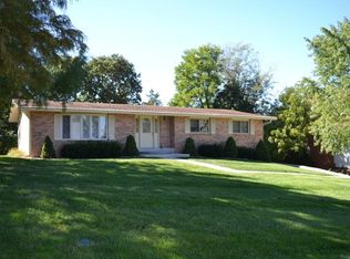 1811 Cedar Ridge Rd, Jefferson City, MO 65109