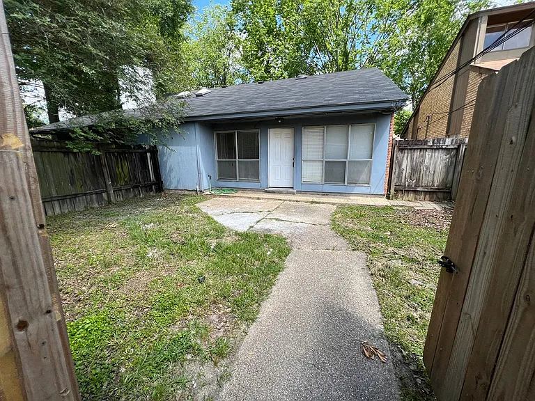 2073 Brightside Dr — Photo 10