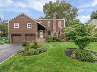 20 Lenhome Dr, Cranford, NJ 07016
