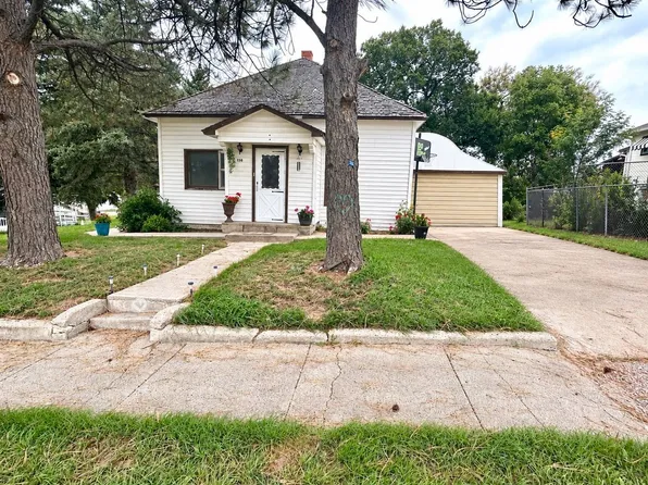 158 Maverick St, Gordon, NE 69343