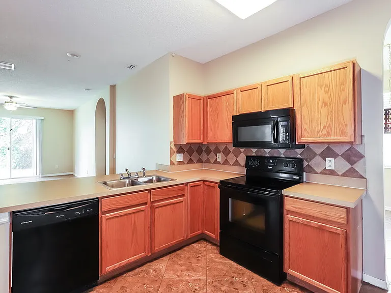 1235 Brooke View Dr — Photo 6