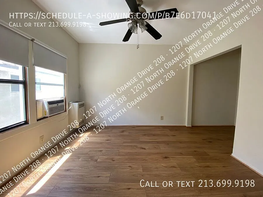 $0 Security Deposit A Charming Upper Studio Hollywood Gateway — Photo 3