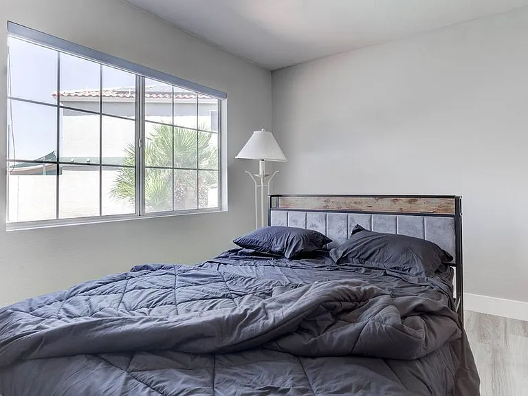 1 Rising Sun Ct — Photo 17
