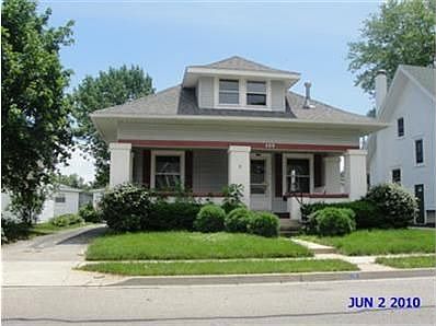 2nd image of 409 Western Ave
