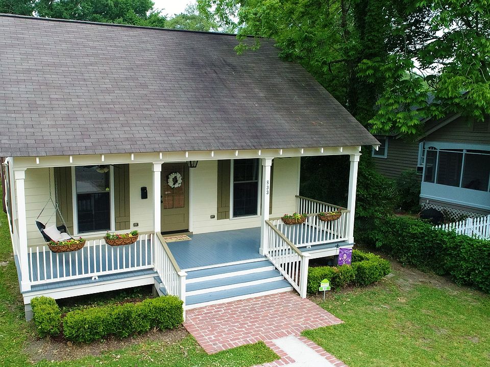 2nd image of 833 Ingleside Dr