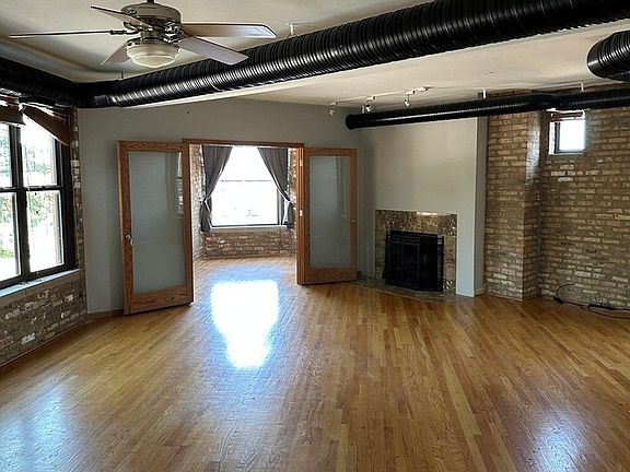 2nd image of 2355 N Damen Ave #C
