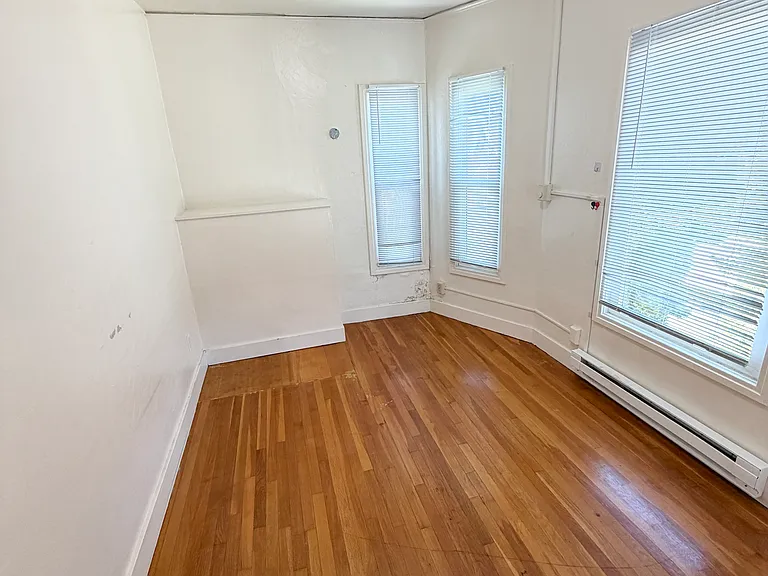2555 Virginia St #202 — Photo 10