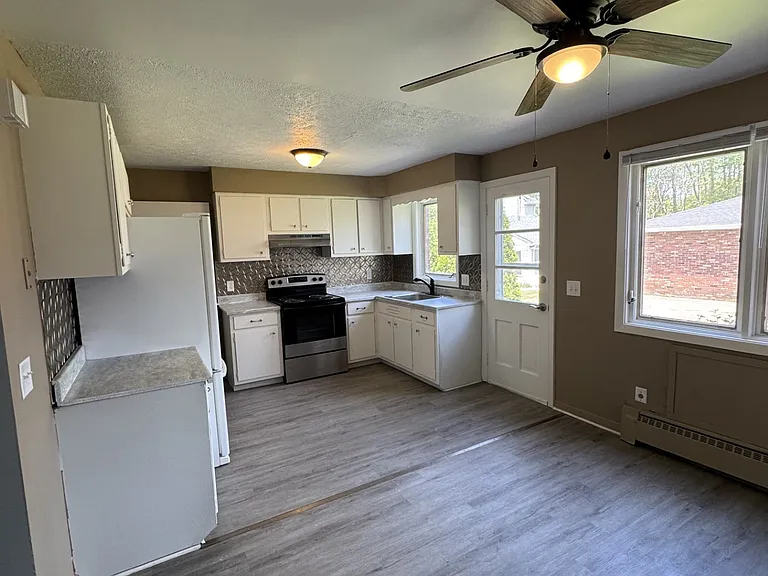 3738 Woodford Ave NW #3738 — Photo 3