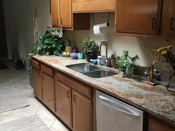 5th image of 1300 Alvarado Dr NE