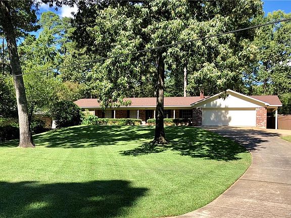 3rd image of 635 Lawrence Dr