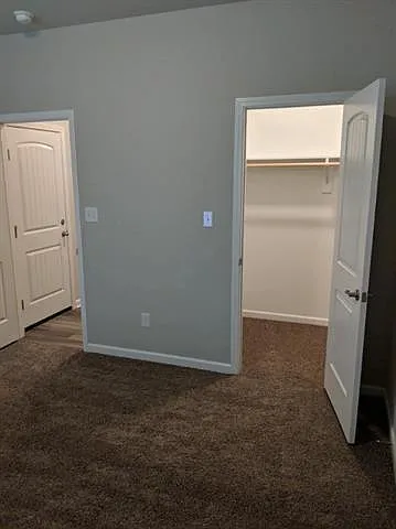 8194 Fairlane Dr — Photo 9