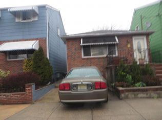 12 Freedom Pl, Jersey City, NJ 07305