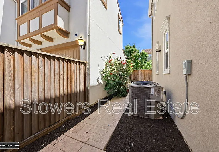 4502 Butterfly Creek Rd — Photo 3